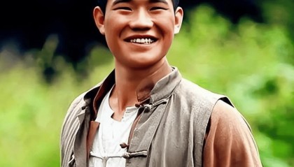 警方通报“嘎子哥”被行拘7天!因其穿警服直播带货违规