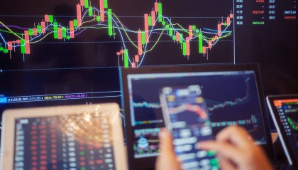 国际黄金期货大涨超3%,续刷历史新高!比特币跌超2%,加密币全网24小时52亿元蒸发!美联储官员:应降息50个基点......