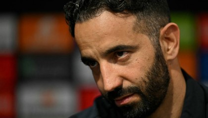 阿莫林距离下课还有多远?门将烂到根却不换,高层神操作何时休