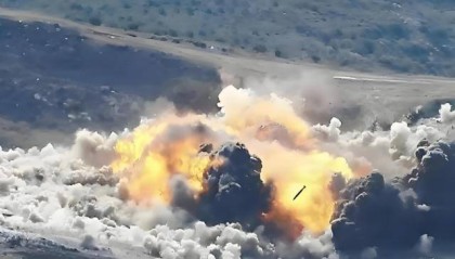 俄军温压弹焚城,普京想要速战速决!日澳积极谋划,10国想派兵