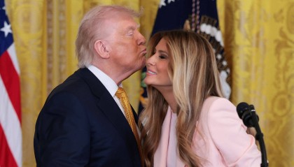 奥利弗重磅爆料！梅拉尼娅币陷欺诈，特朗普家族靠币圈翻身