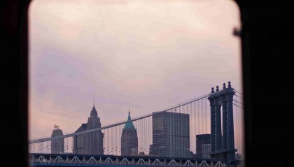 如何准备制作凳子的工具和材料?