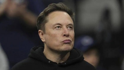 马斯克建“美国党”,根本不是救美国,是怕自己的钱和命被“一锅端”