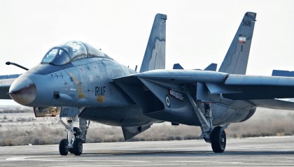 激战1小时,伊朗F-14锁定F-35!20亿欧元资金到位,购买歼-10还来得及吗?