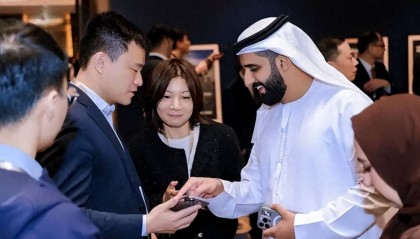 王储结束访华后，阿联酋找美国索要“救命钱”，石油或改用人民币结算！