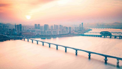 自然互动抓鱼攻略：体验抓鱼乐趣，不止是鱼的收获