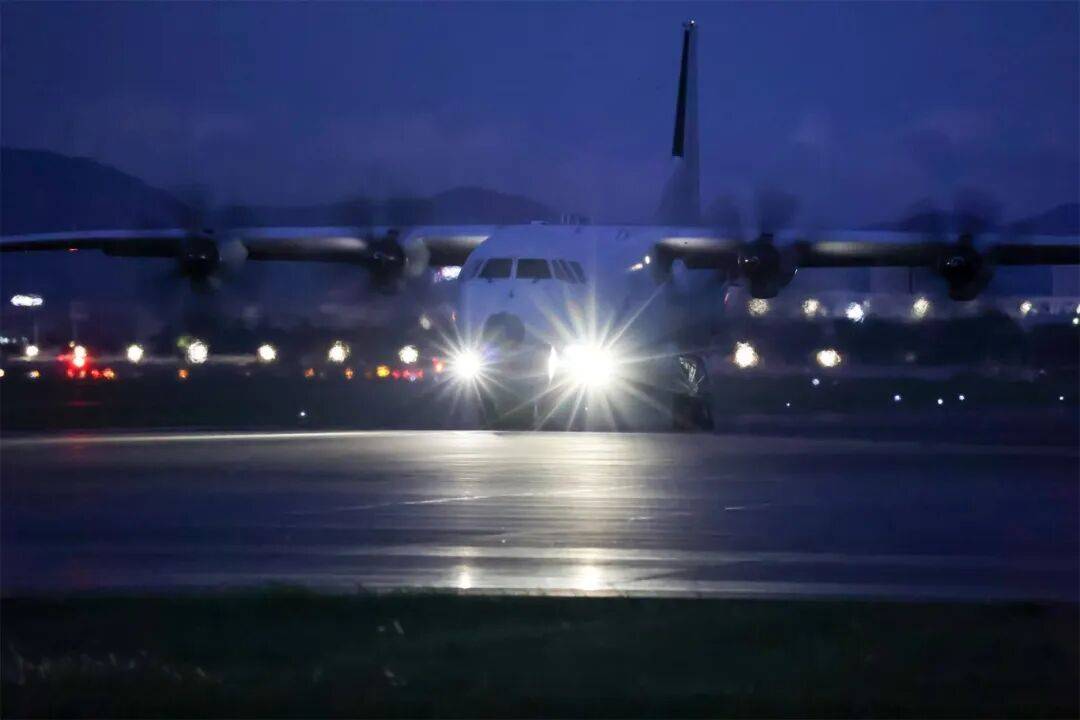 深海布网,云端猎鲨!